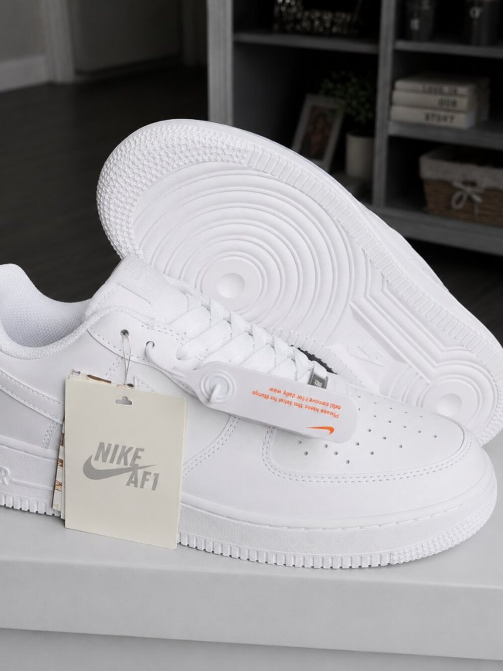 Nike Air Force 1 '07 Triple White CW2288-001 Men Size 7.5 Women Size 9 New